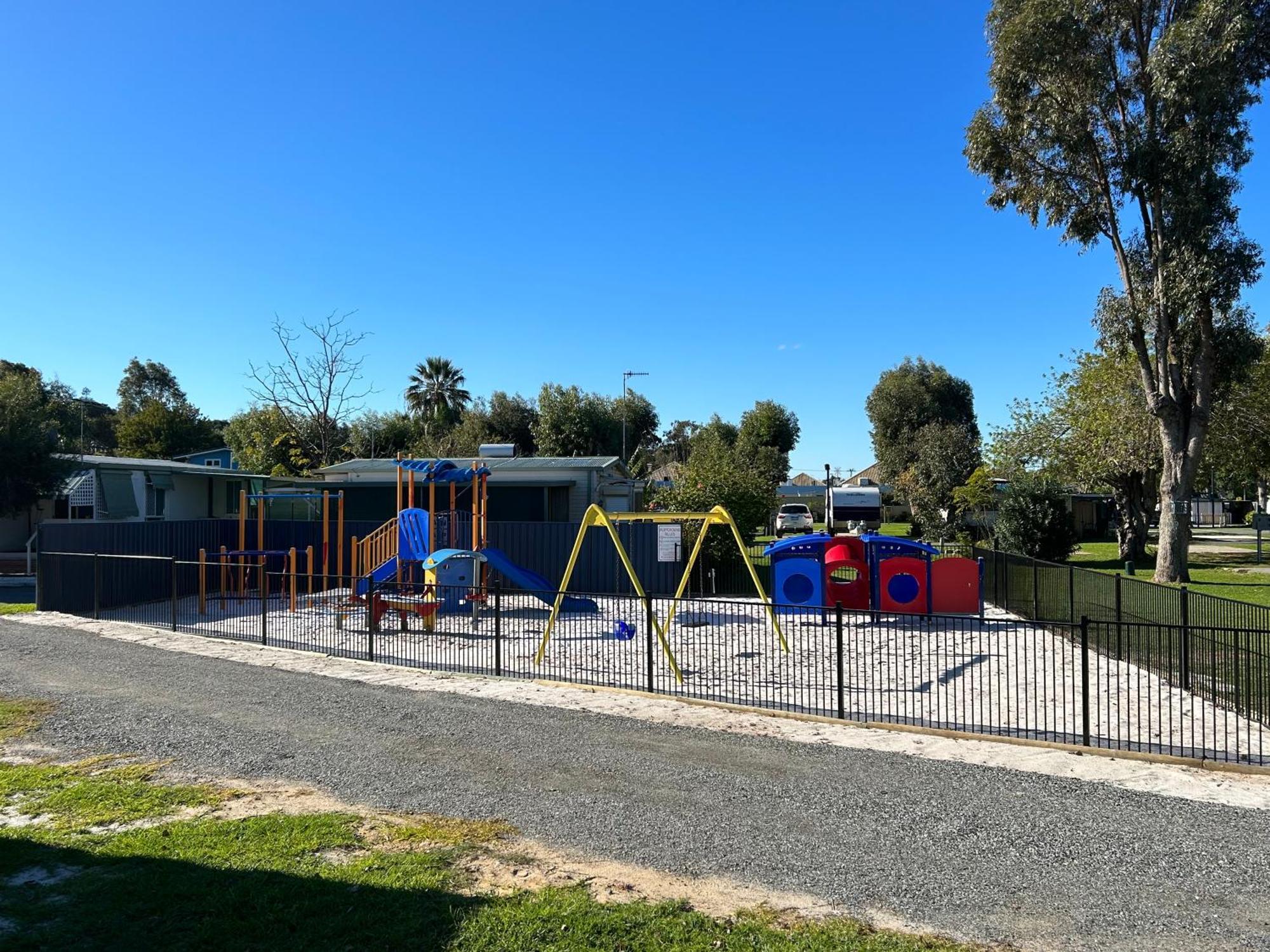 Mandurah Coastal Holiday Park Ngoại thất bức ảnh